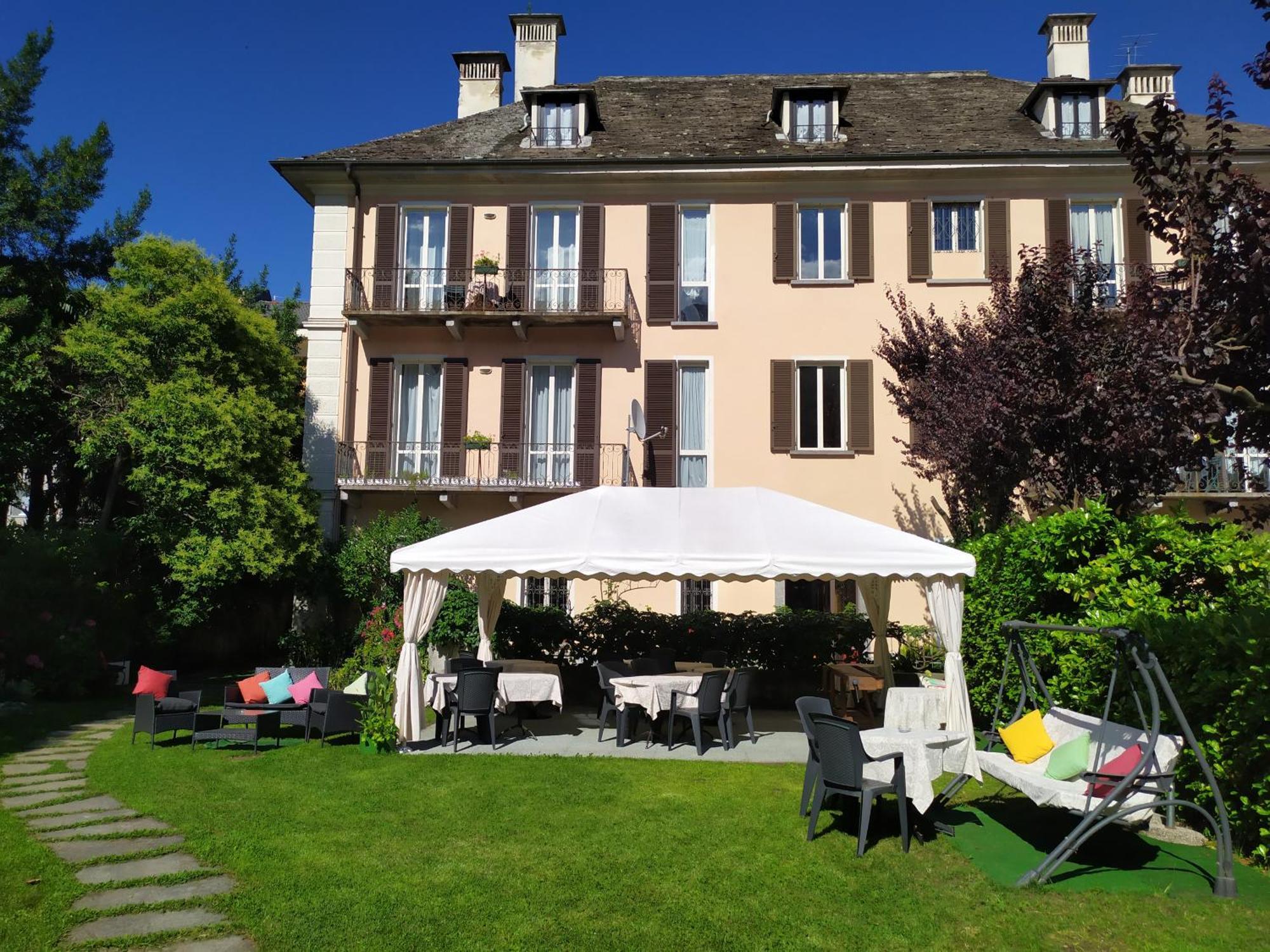 دومودوسولا Bed & Breakfast Tiffany المظهر الخارجي الصورة